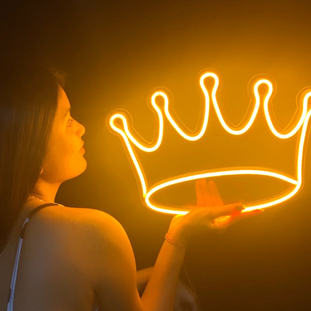 Free Crown Neon Sign